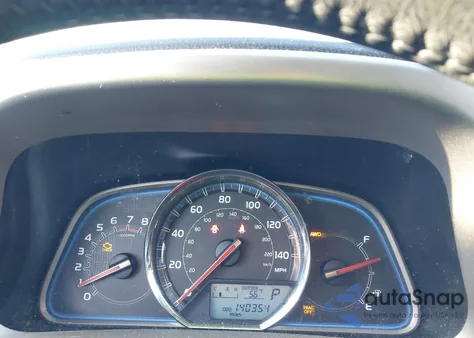 2013 Toyota Rav4 Limited z USA, uszkodzony, nr VIN 2T3DFREV2DW121929